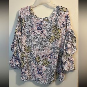 Ruffly Floral Fever Top 🌺